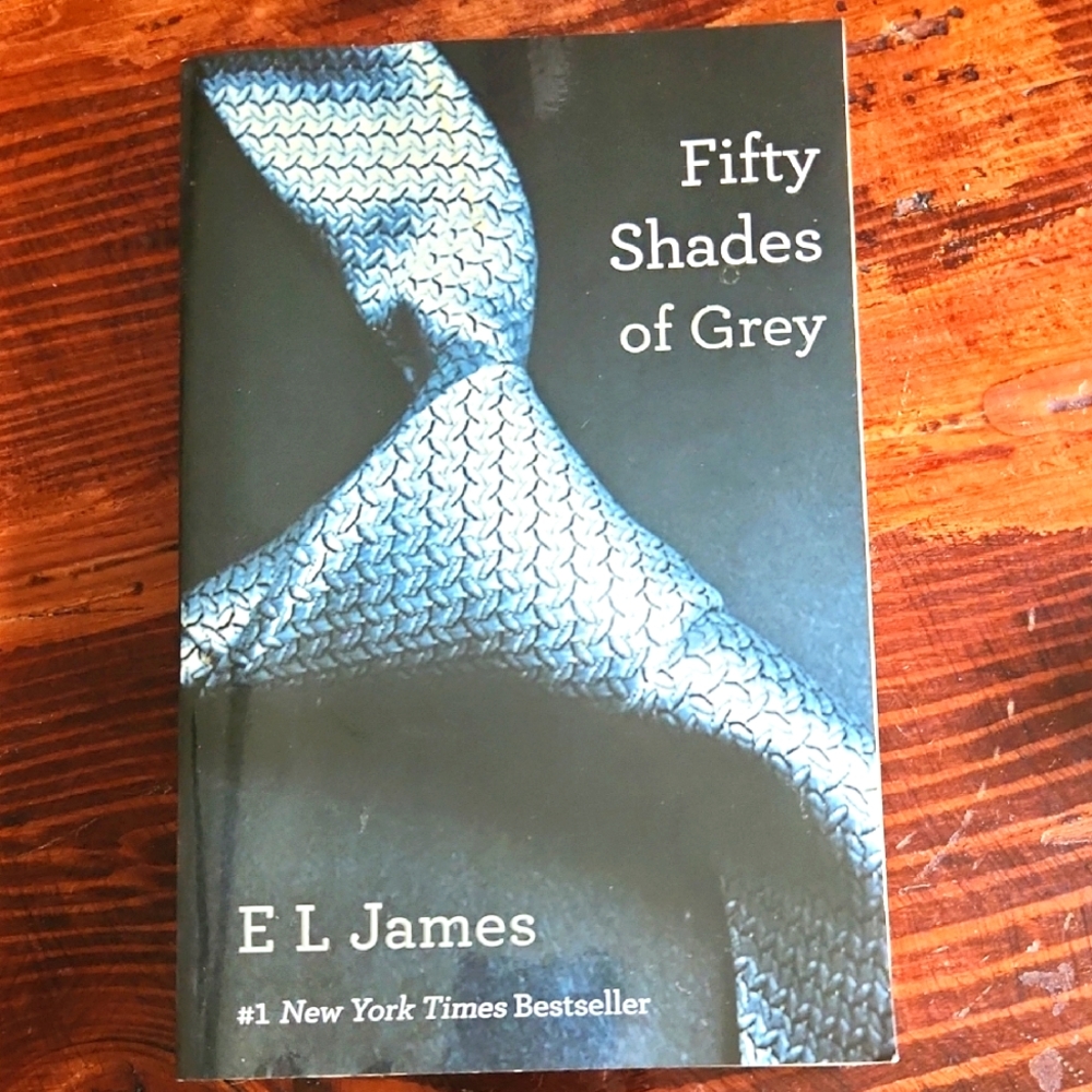 Fifty Shades of Grey by E L James Book ☆ Paperback ☆ Erotica